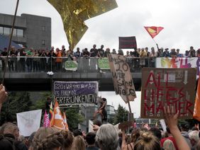 Grossdemo in Hamburg gegen G20